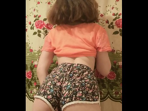 ❤️ Seksikäs nuori beibi riisuu shortsinsa kameran edessä ❌ Seksi at fi.dreamlandpassionfever.ru